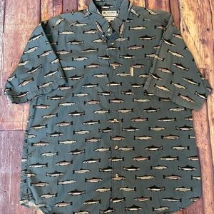 Columbia Mens blue short sleeve button down shirt featuring fish size XL